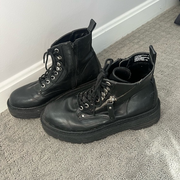 Madden girl platform combat boots - Picture 3 of 5